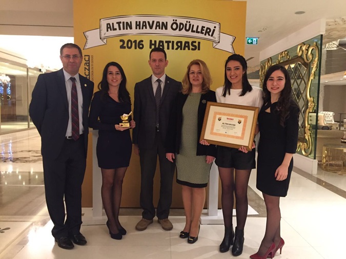 Eczacılık Fakültesi'nin "7.Altın Havan Ödülleri" Başarısı